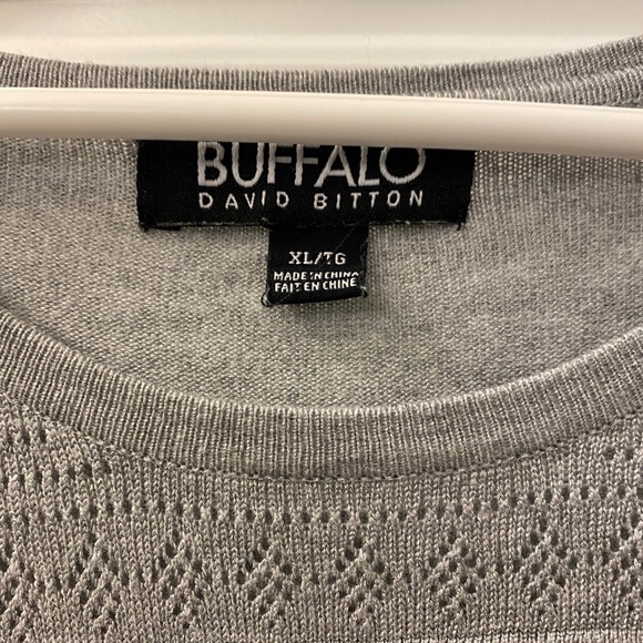 Grey sweater - Picture 2 of 4